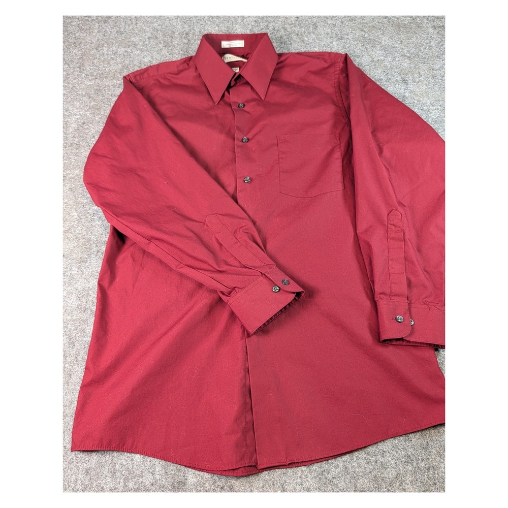 Van Heusen Mens Burgundy Red Wrinkle Free Poplin Button Down Shirt 15 32/33 M